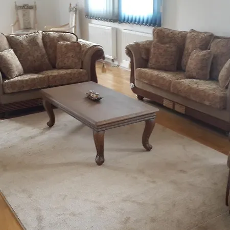 Layla Apartman