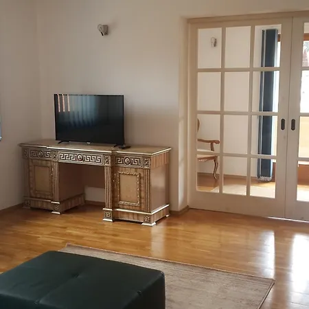 Layla Apartman