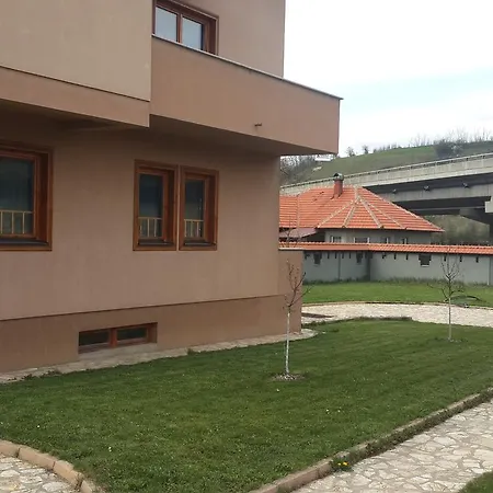 Layla Apartman *