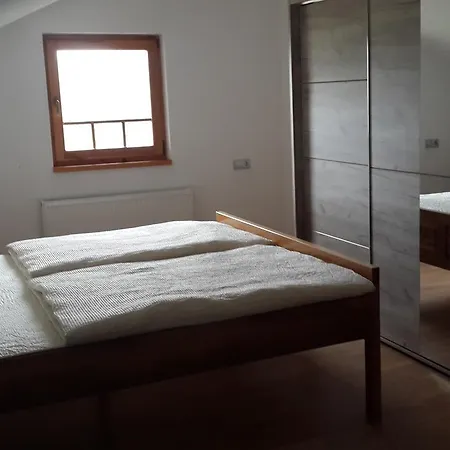 Apartman Layla *